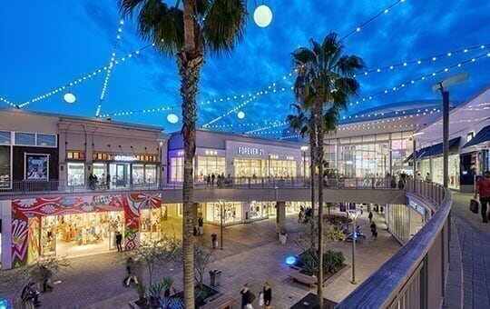 Welcome To Del Amo Fashion Center A Shopping Center In Torrance