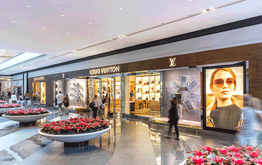The Shops at Riverside - Hero NewSite_Hero_Mobile_m4_20191104153910.gif
