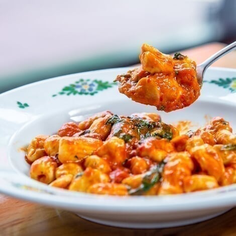 Roosevelt Field - Promo Spot 1 - Michelin-Star Chef Michael White Opens Osteria Morini PROM_d4_20191105145343.jpg