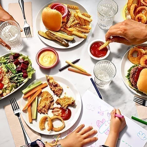 Emerald Square - Promo Spot 1 - Discover Delicious Promo_Dining_American_Hands.jpg