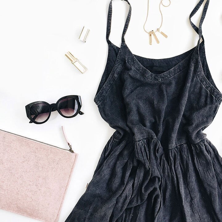 Del Amo Fashion Center - Spot 5 - Follow us on Instagram - Copy image