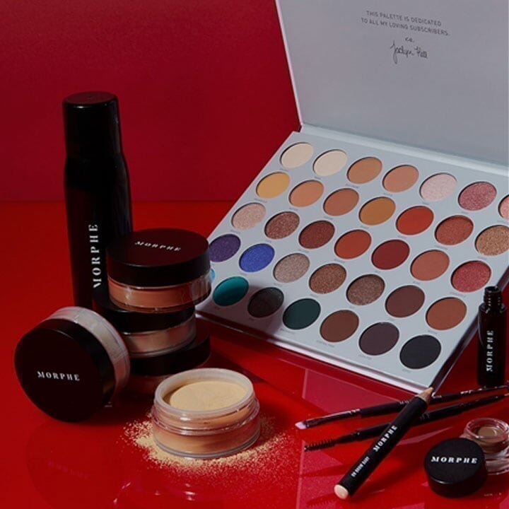 To Woodfield Mall A Shopping Center In Schaumburg, IL A