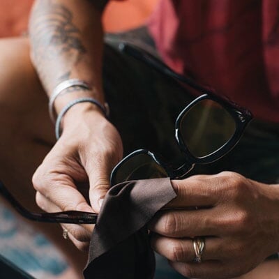 Phoenix PO - Spot 4 - Sunglass Hut phoenix_spot4_mobile_sunglass_m4_20191120163541.jpg