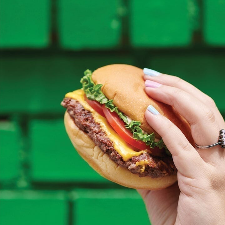 Woodfield Mall - Spot 3 - Now Open: Shake Shack shakeshack-spot2_d4_20191101170710.jpg