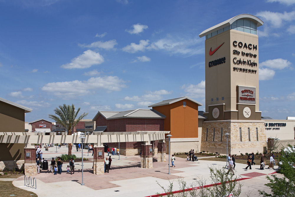 crocs houston premium outlet