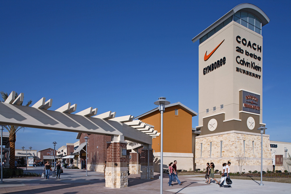 oakley houston premium outlets