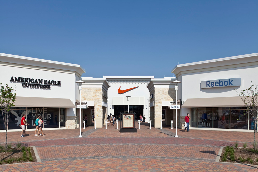livermore outlets nike