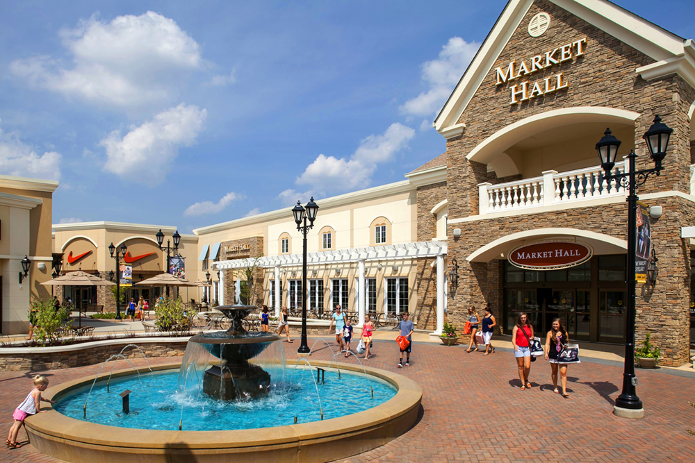 Do Business at Charlotte Premium Outlets®, a Simon Property.