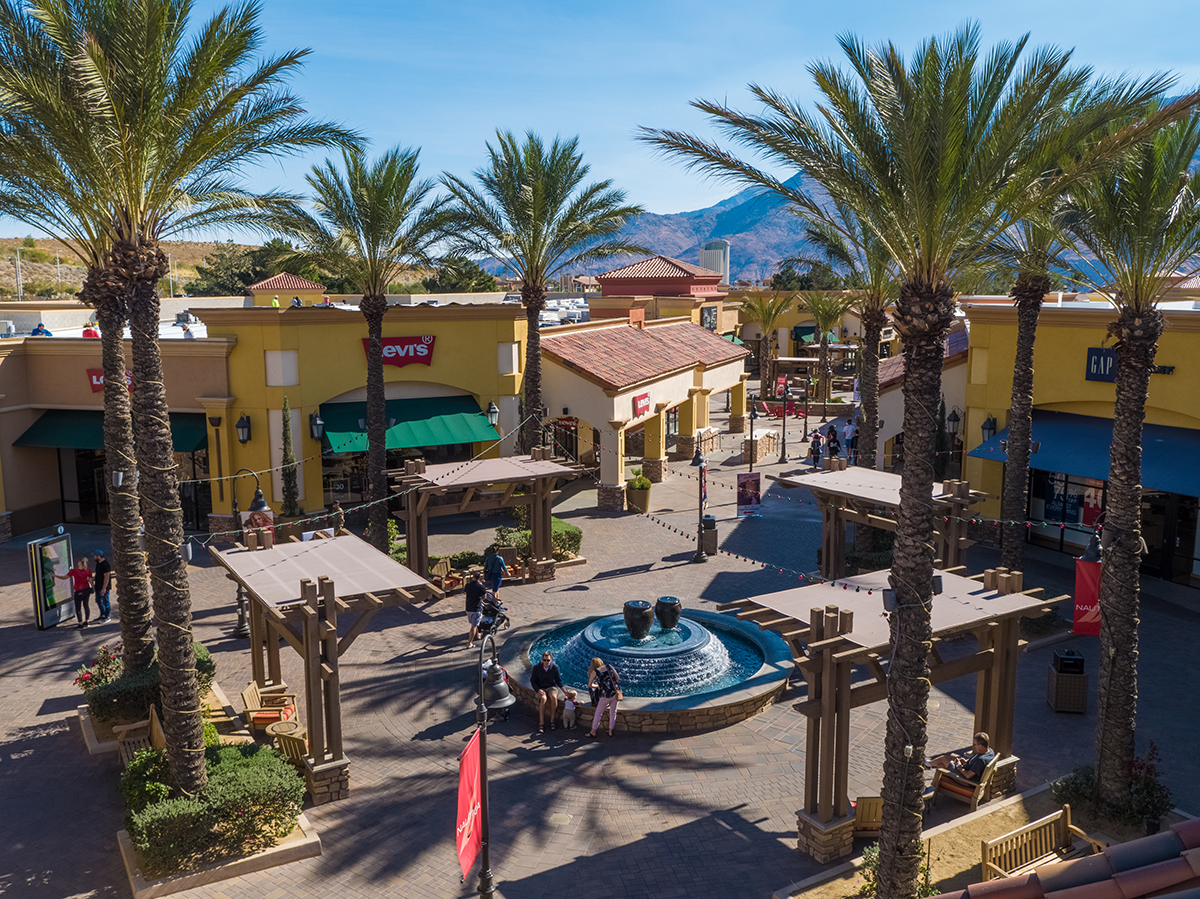 Do Business at Desert Hills Premium Outlets®, a Simon Property.