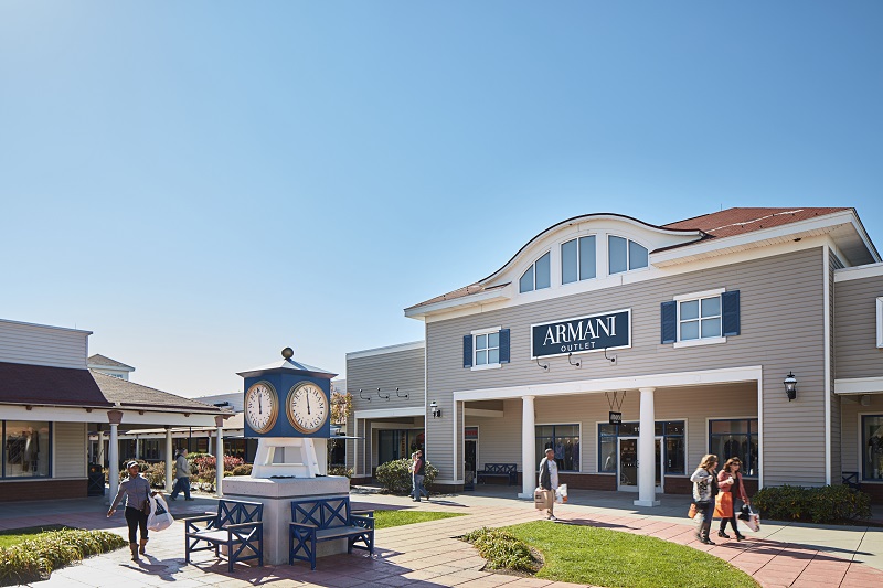 About Wrentham Village Premium Outlets 